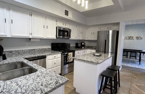 North Ranch Casa | billiards, darts, sleeps 13