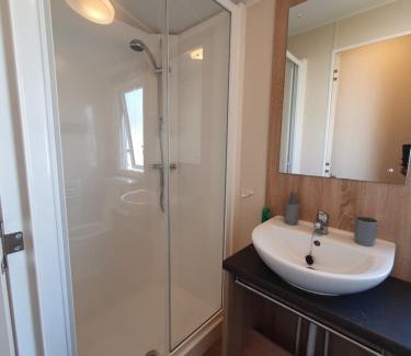 Great Houghton Apartamento | Billing Aquadrome - Alberta Caravan 2 Bedroom Sleep 6