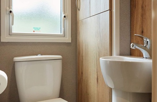 Great Billing Casa | Billing Aquadrome Silver 3 Bed Caravan CD50