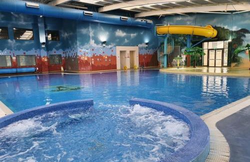 Great Houghton Casa | Billing Aquadrome Holiday Park