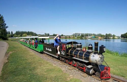 Great Houghton Casa | Billing Aquadrome Holiday Park