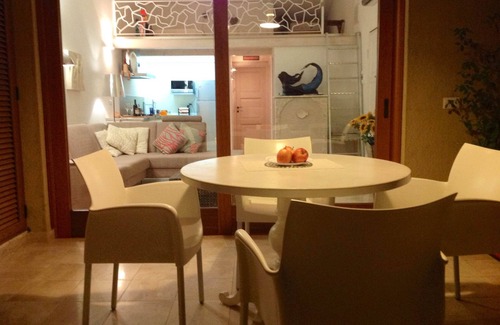 Porto Pozzo Apartamento | BILO PORTO POZZO · ATICO ROMÁNTICO
