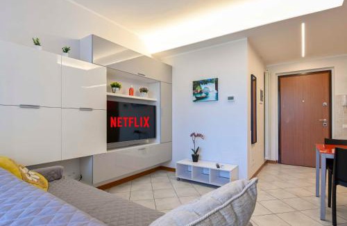 Seriate Apartamento | Bilocale Chic 2, 10min Aeroporto Milano-Bergamo, BOX AUTO e ARIA CONDIZIONATA