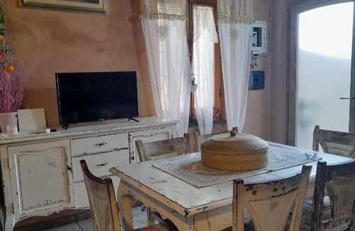 Orosei Apartamento | Bilocale in Centro Storico Orosei
