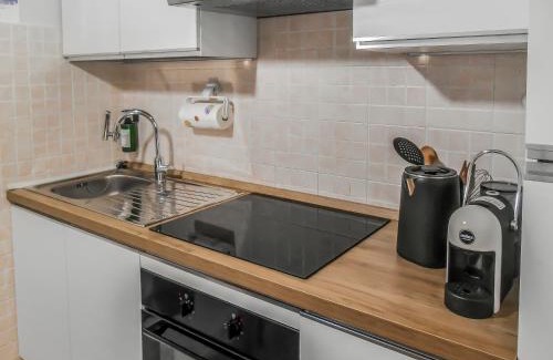 Novara Apartamento | Bilocale moderno a Novara nord Self check-in - Wi-Fi