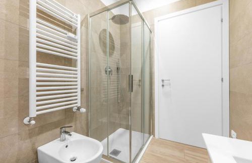 Zona Lancetti Apartamento | Bilocale vicino tram 2, smart TV e internet veloce