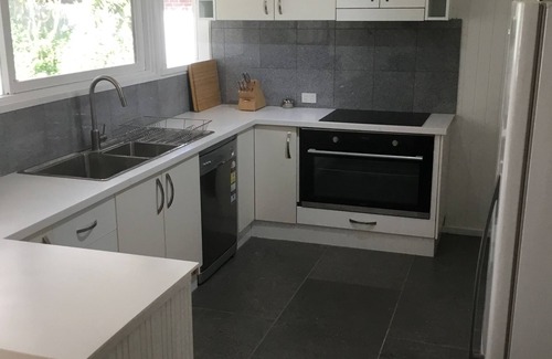 Yackandandah Casa | ‘Biloela’ Central Yackandandah Home near Epic Mountain Bike Trail
