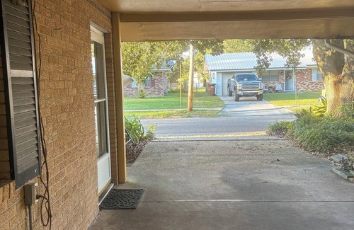Biloxi Casa | Biloxi Coastal 1 bedroom, 1, bath, living area in a Private Home