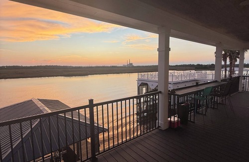 Biloxi Casa | Biloxi Waterfront Rental for Cruisin’ the Coast – 3BR/2BA House
