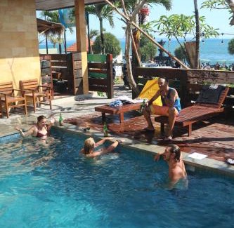 Batu Bolong Casa | Bima Sakti Homestay Echo Beach Canggu