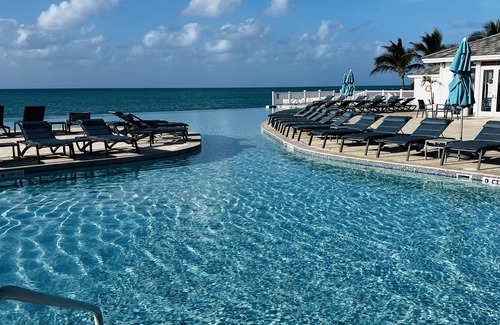 Alice Town Condominio | Bimini World Resorts TIPSY TURTLE With Boatslip and Polaris UTV