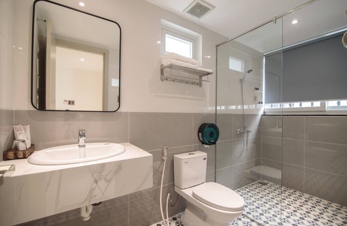 District 7 Hotel | Bin Bin Hotel 8 - Near Sunrise City