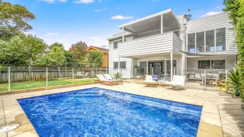 Killcare Heights Casa | 'Binalong House' by HolidayCo