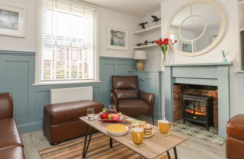 Wyke Regis Cabaña | BINDON COTTAGE, family friendly, with a garden in Wyke Regis