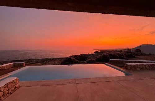 Binibeca Apartamento | Binisamar Infinity Pool over the sea