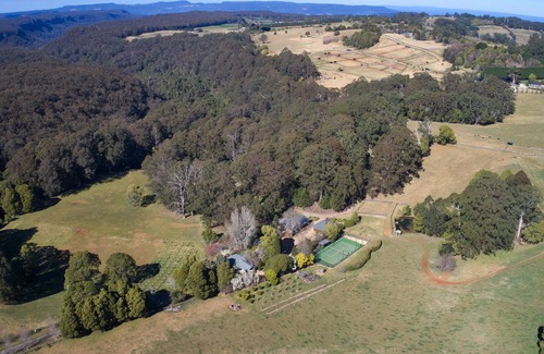 Wildes Meadow Cabaña | FOXTON PARK FARMSTAY - BINNOWEE COTTAGE