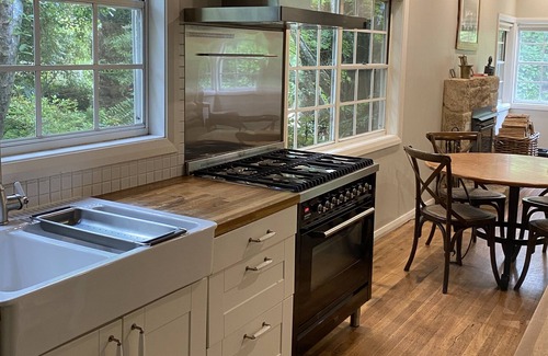 Wildes Meadow Cabaña | FOXTON PARK FARMSTAY - BINNOWEE COTTAGE