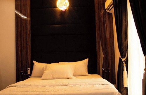 Benin City Hotel | Binos Inn Hotel and Suites
