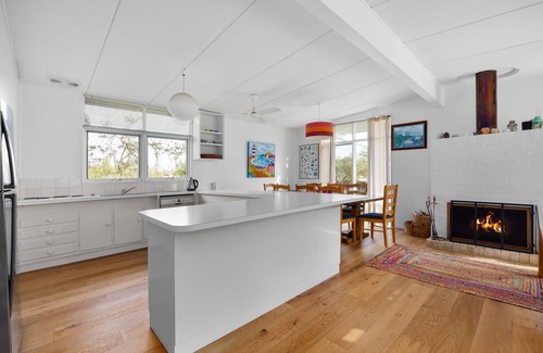 Portsea Casa | Binyara Cottage: 4 BR, 2 BA House in Postsea, Sleeps 9