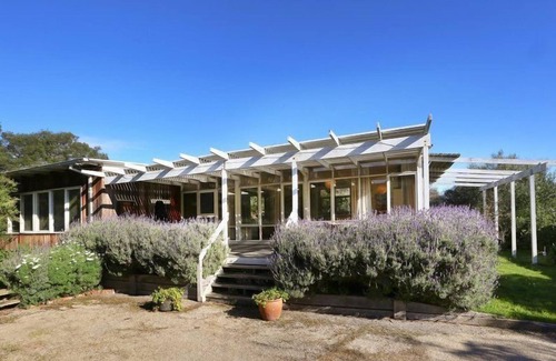 Portsea Casa | Binyara Cottage: 4 BR, 2 BA House in Postsea, Sleeps 9