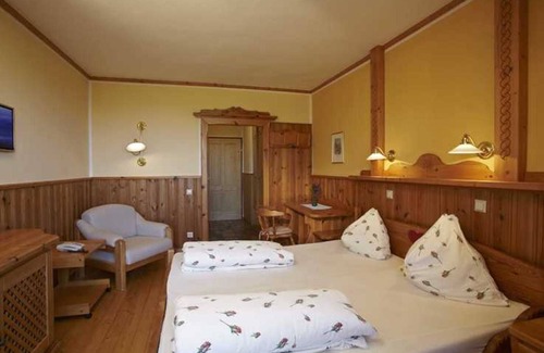 Eberstein Otro | Bionest III - casa de campo orgánica Arche