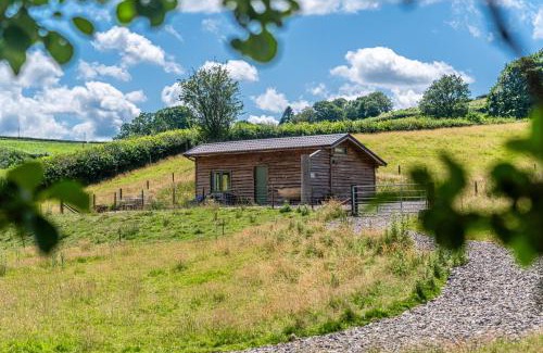 Caersws Casa | Birch Banc Retreats - Bedw