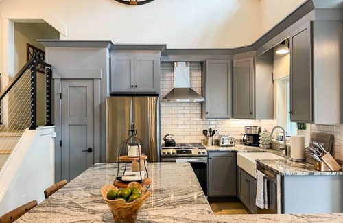 North Conway Casa | Birch Haus | New Luxury Home w/ Views & Hot Tub