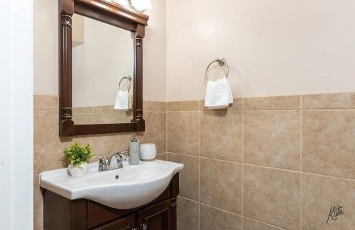 Fairbanks Casa | BirchHill retreat Getaway Great Location !