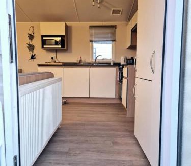 Isle of Thanet Casa | Birchington Vale - Etchingham Sleeps 6 Family Friendly, Pet Friendly