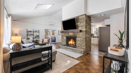 Blakeslee Casa | Birchwood by AvantStay Game Room Lake Access