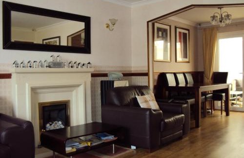 Warrington Casa | Birchwood Private Room for Homestay