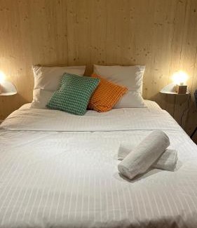Cavaillon Casa | Bird in Provence - Cabane dans le Luberon