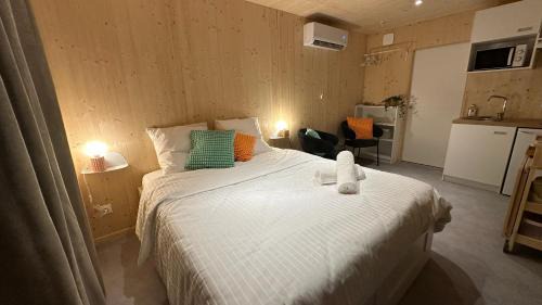 Cavaillon Casa | Bird in Provence - Cabane dans le Luberon