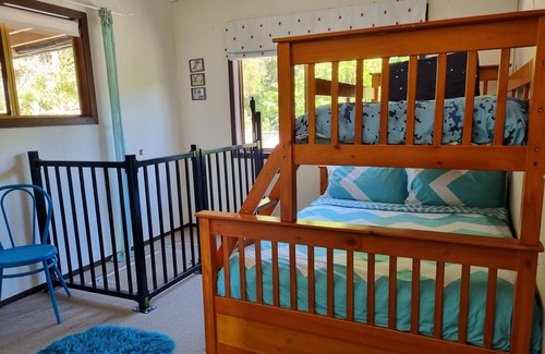 Te Kouma Casa | Bird Oasis on Kowhai - Peaceful. Close to Beach & Boat Ramp