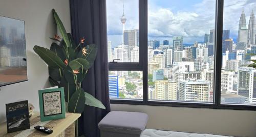 Pudu Apartamento | Bird of Paradise 2BR with KL View & Gorgeous pool
