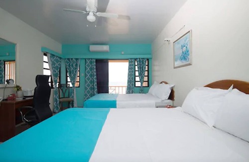 Frigate Bay Hotel | Bird Rock Beach Hotel