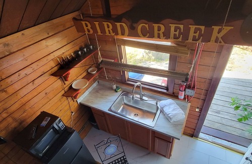 Bird Creek Cabina | Birdhouse Cabin Rental LLC / Near Girdwood or Anchorage
