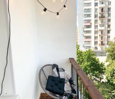 Petrovskoye Apartamento | Birdie Home at Nauky metro