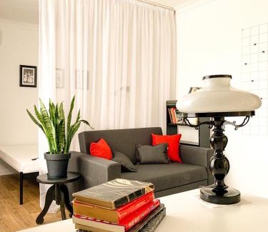 Petrovskoye Apartamento | Birdie Home at Nauky metro