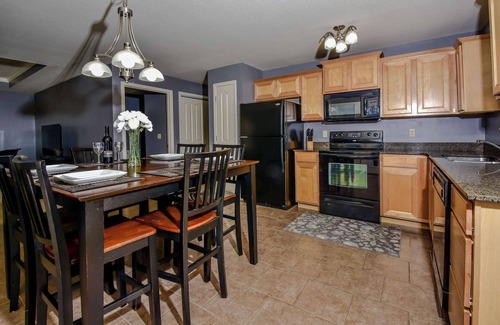 Lake Ozark Condominio | Birdie's Bliss 2BR Condo Sleeps 6!