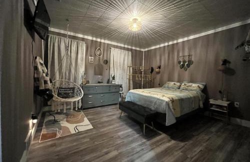 Au Sable Forks Casa | Birdie's Nest 2446
