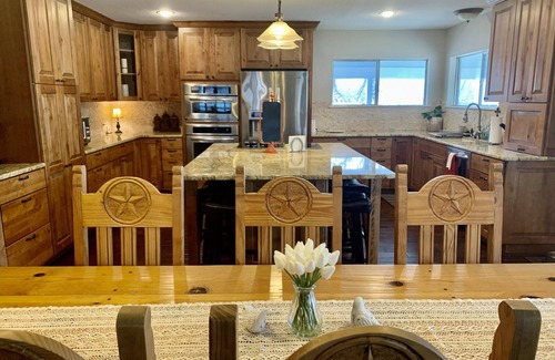 Seguin Casa | Birdnest Family Lake House - Spacious Lake McQueeney Home