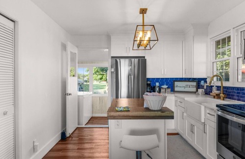 Leamington Apartamento | Birds Eye View on Erie w/Hot Tub