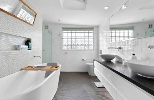 North Bondi Apartamento | Birds Nest Studio - huge views above North Bondi
