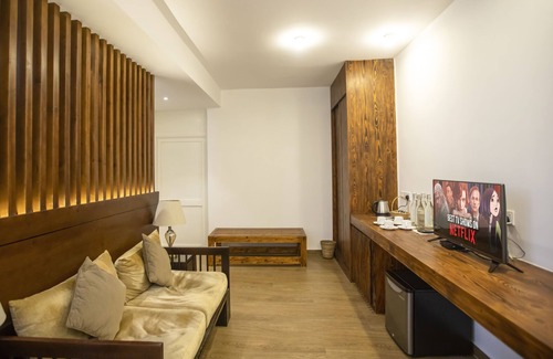 Alawwa Hotel | Birds Park Polgahawela