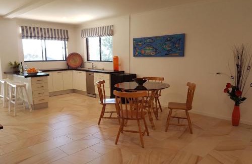 Tura Beach Apartamento | Birdsong at Dolphin Cove