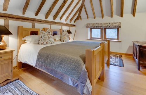 Hastings Casa | Birdsong Barn in the beautiful Hastings