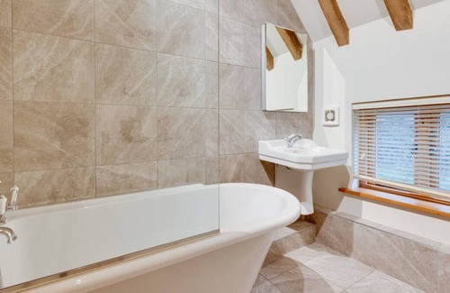 Hastings Casa | Birdsong Barn in the beautiful Hastings