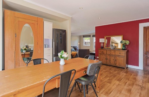 Nelson Casa | Birdsong Cottage