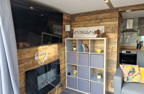 Mablethorpe Cabina | Birdsong lodge - peaceful - dog friendly